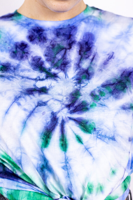 Mehrfarbige Batikmuster